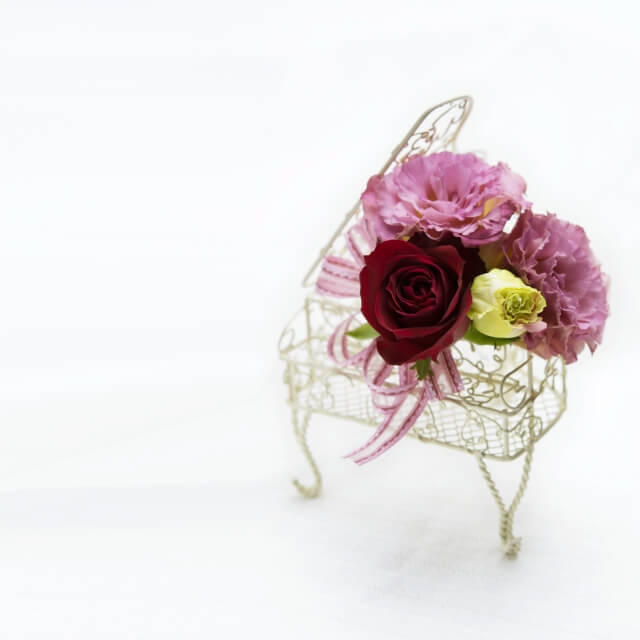 ピアノ型の置物